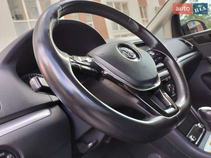 Мінівен Volkswagen Sharan 2016 в Рівному