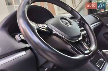Мінівен Volkswagen Sharan 2016 в 