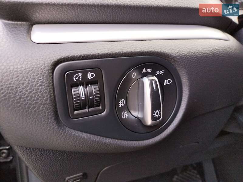 Мінівен Volkswagen Sharan 2016 в Рівному