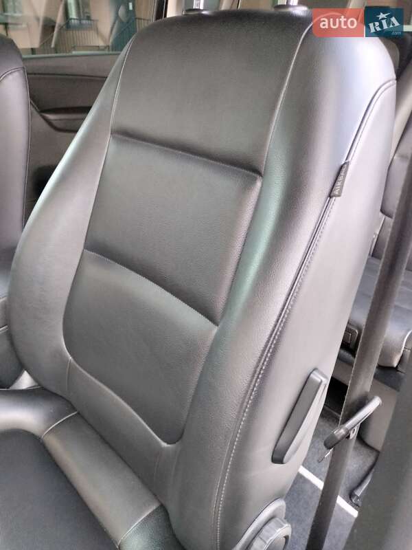 Мінівен Volkswagen Sharan 2016 в Рівному