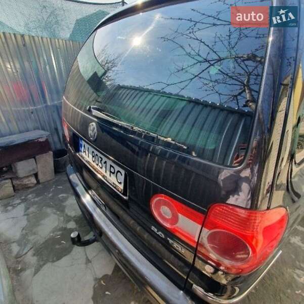 Минивэн Volkswagen Sharan 2006 в Киеве