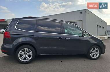 Минивэн Volkswagen Sharan 2012 в 