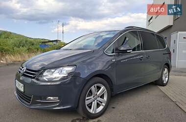 Минивэн Volkswagen Sharan 2012 в 