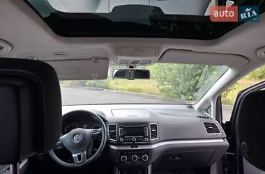 Минивэн Volkswagen Sharan 2012 в 