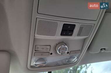 Минивэн Volkswagen Sharan 2012 в 
