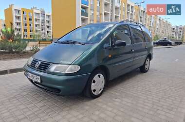 Минивэн Volkswagen Sharan 1999 в Одессе