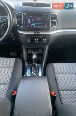 Минивэн Volkswagen Sharan 2013 в 