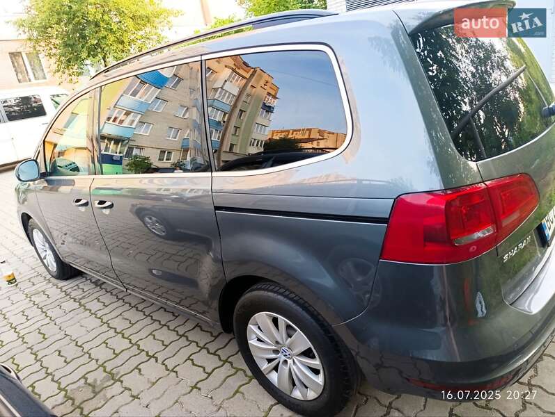 Минивэн Volkswagen Sharan 2012 в Самборе