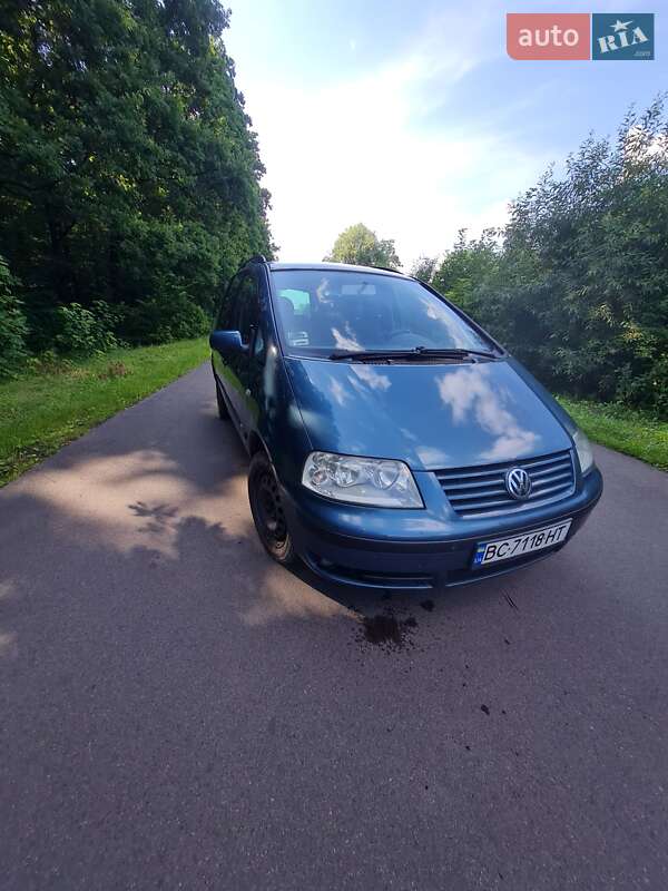 Минивэн Volkswagen Sharan 2002 в Шептицькому
