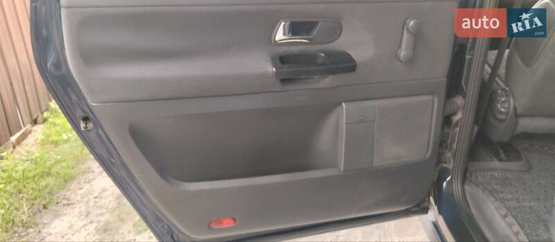 Минивэн Volkswagen Sharan 2004 в Львове