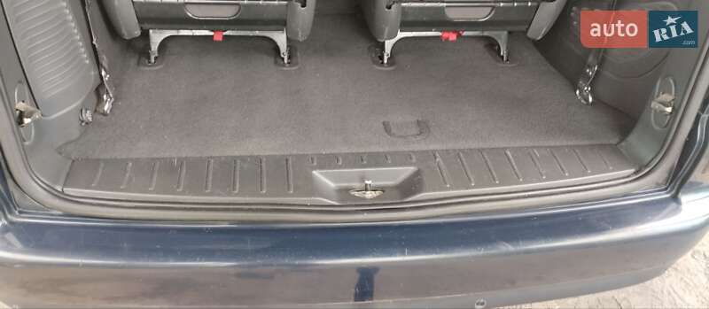 Минивэн Volkswagen Sharan 2004 в Львове