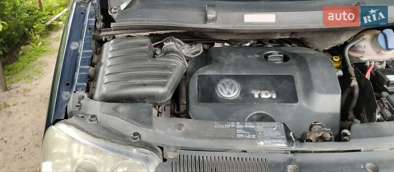 Минивэн Volkswagen Sharan 2004 в Львове