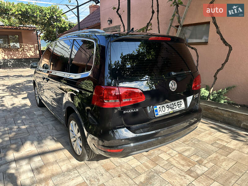Мінівен Volkswagen Sharan 2014 в Іршаві
