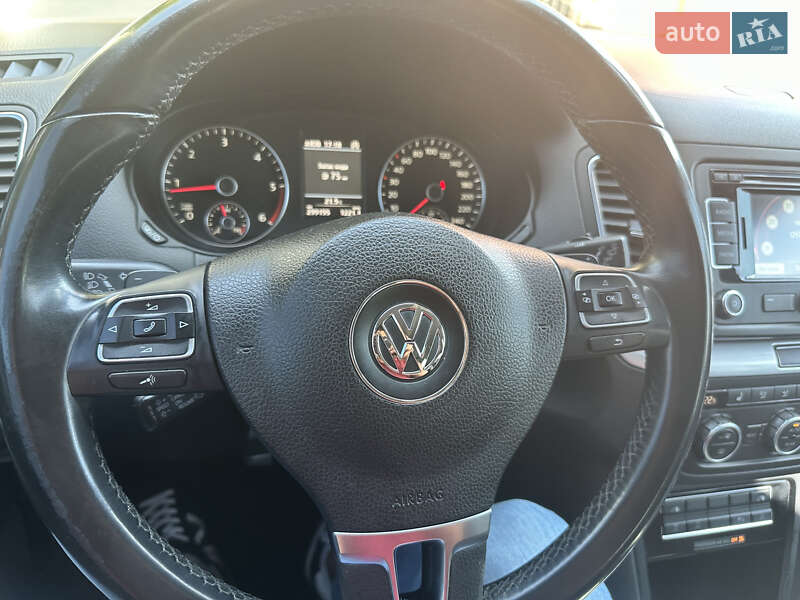 Мінівен Volkswagen Sharan 2014 в Іршаві