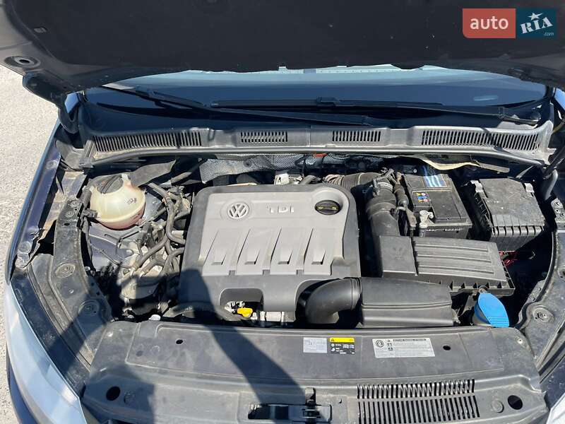 Минивэн Volkswagen Sharan 2013 в Ужгороде