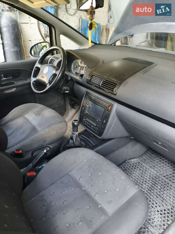 Минивэн Volkswagen Sharan 2007 в Чемеровцах