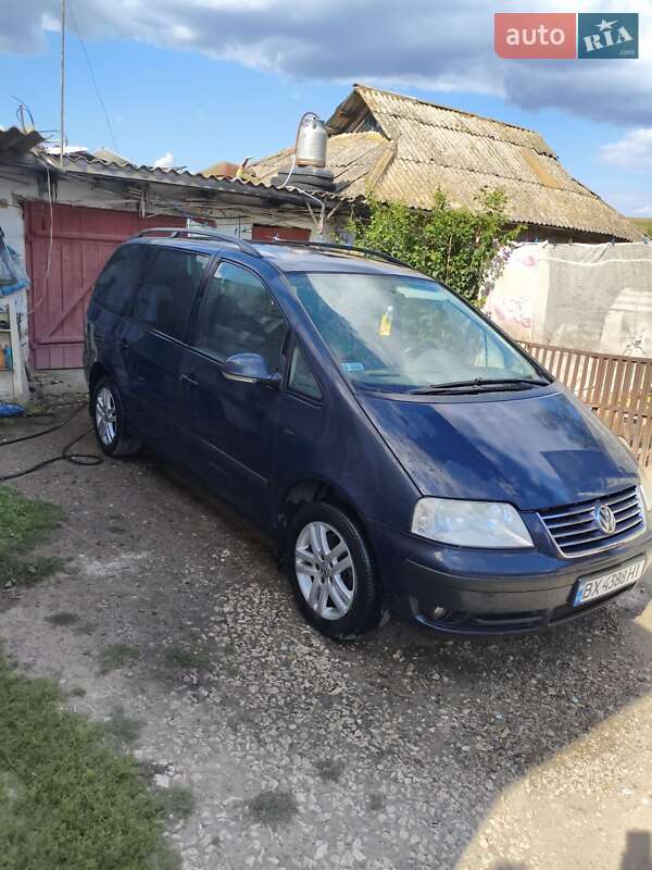 Минивэн Volkswagen Sharan 2007 в Чемеровцах