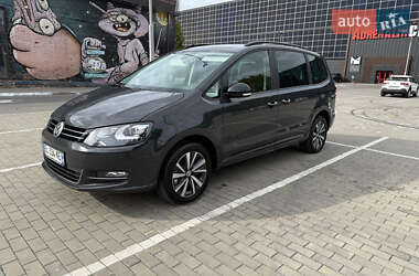Мінівен Volkswagen Sharan 2020 в Луцьку