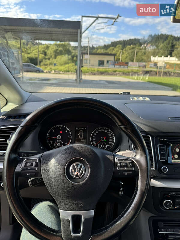 Мінівен Volkswagen Sharan 2012 в Львові