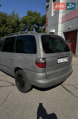 Минивэн Volkswagen Sharan 2000 в 