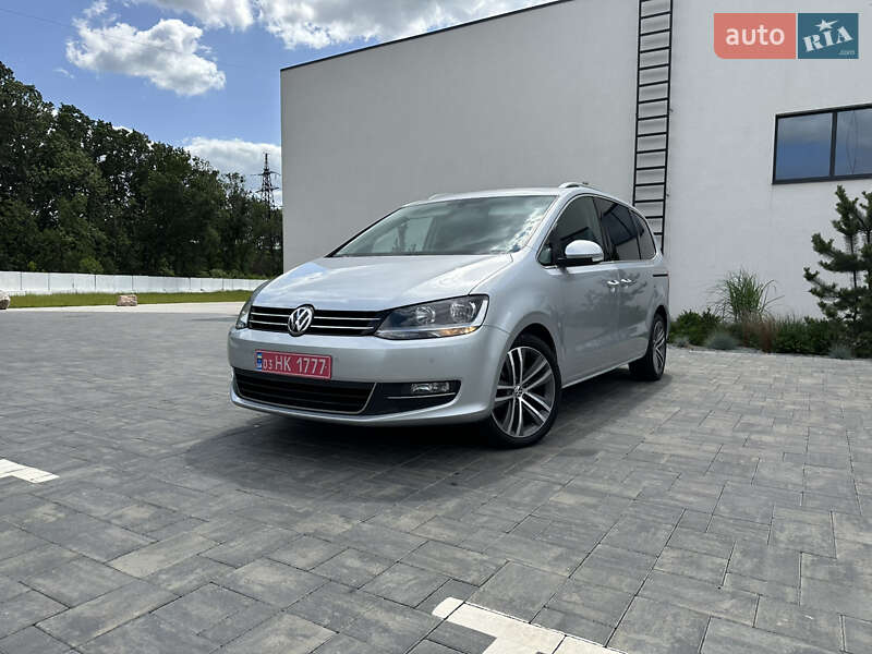 Минивэн Volkswagen Sharan 2017 в 
