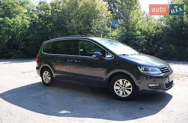 Минивэн Volkswagen Sharan 2011 в Литине