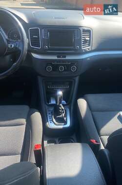 Минивэн Volkswagen Sharan 2017 в 