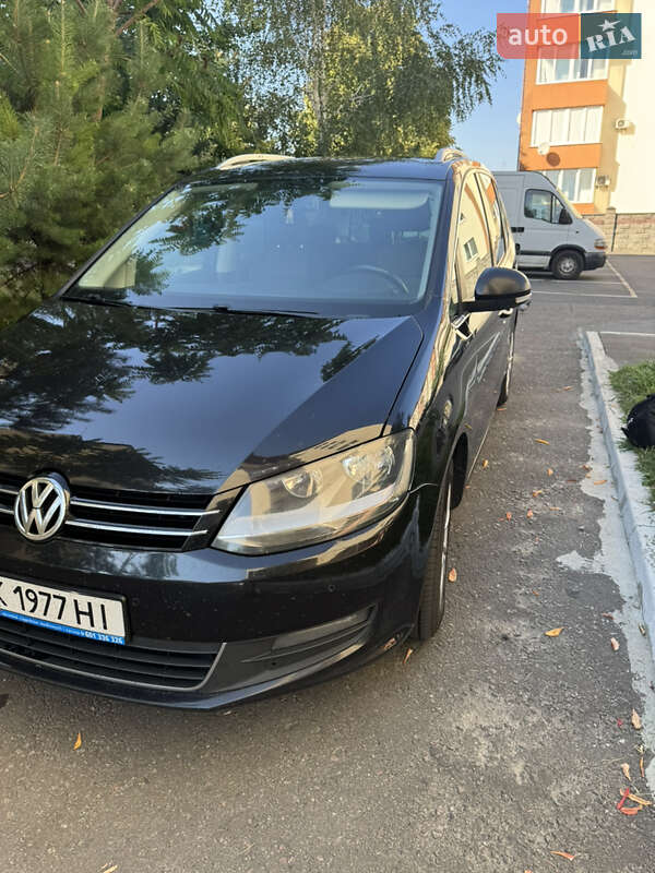 Минивэн Volkswagen Sharan 2015 в Ровно