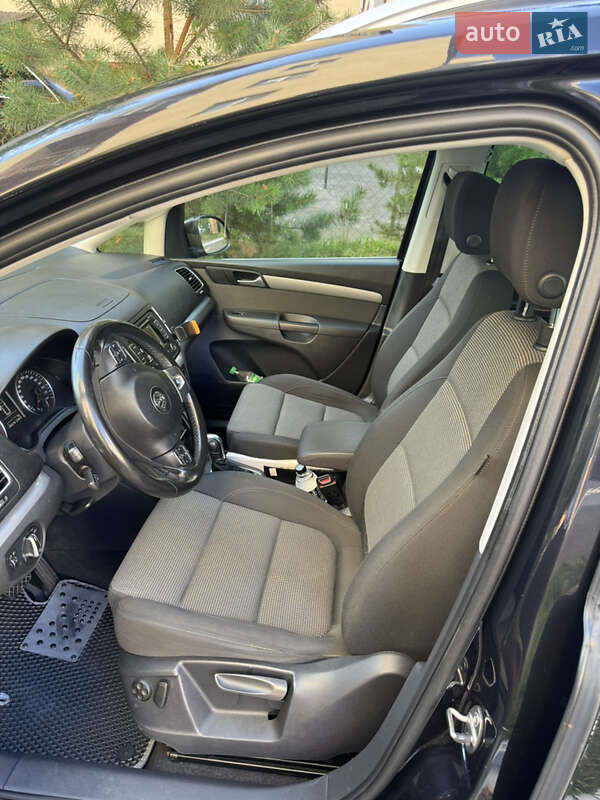 Минивэн Volkswagen Sharan 2015 в Ровно