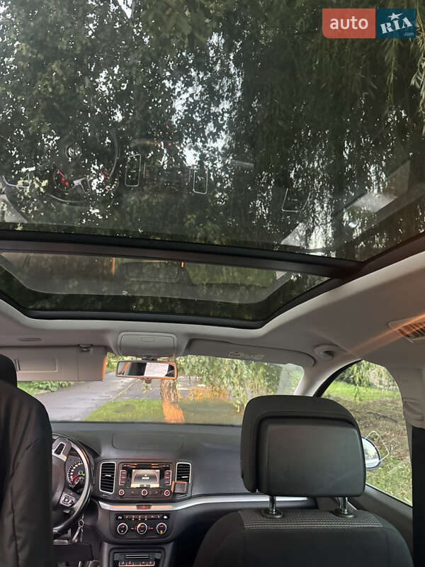 Минивэн Volkswagen Sharan 2015 в Ровно