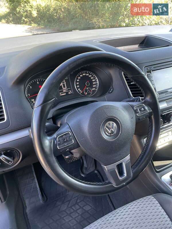 Минивэн Volkswagen Sharan 2011 в Харькове