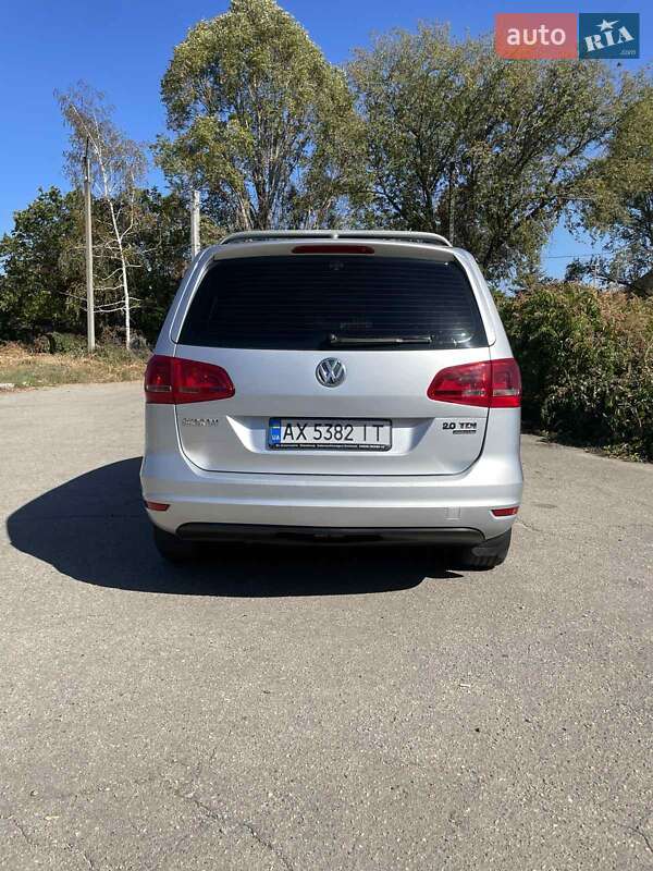 Минивэн Volkswagen Sharan 2011 в Харькове