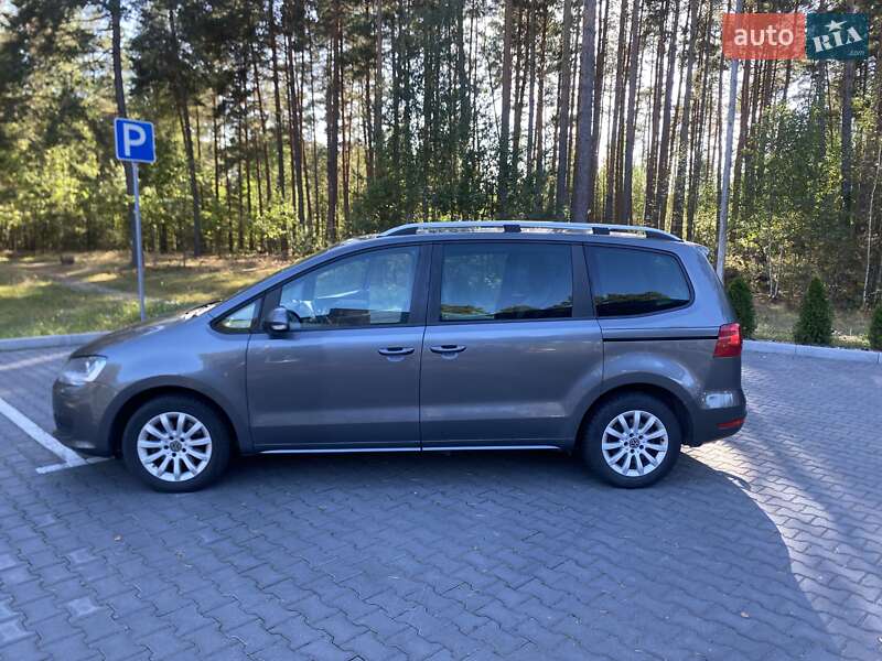 Минивэн Volkswagen Sharan 2010 в Маневичах