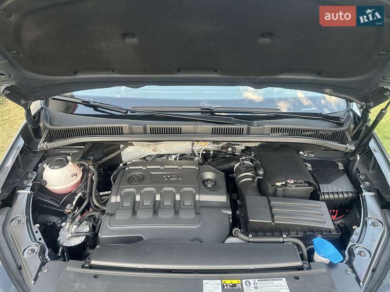 Минивэн Volkswagen Sharan 2017 в Ковеле