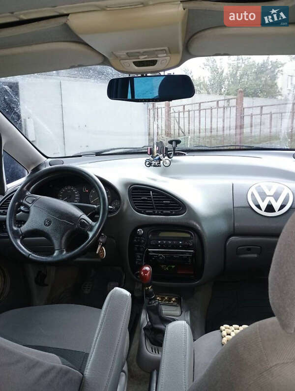 Мінівен Volkswagen Sharan 1998 в Харкові