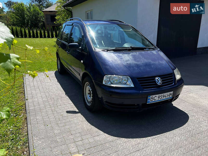 Минивэн Volkswagen Sharan 2001 в 
