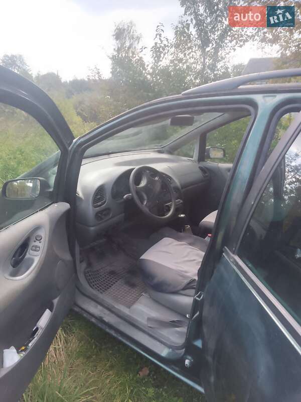Минивэн Volkswagen Sharan 1999 в Львове