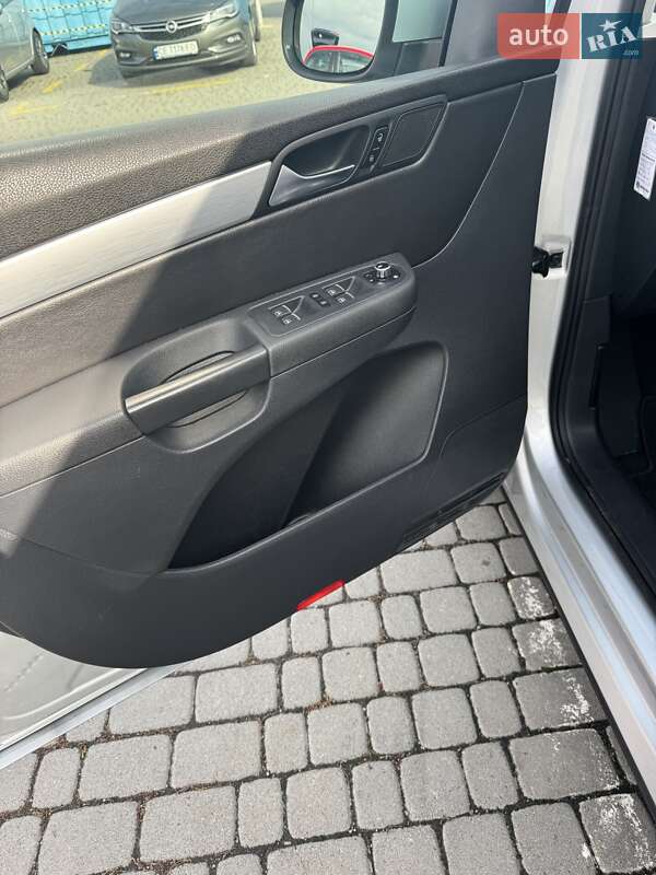 Минивэн Volkswagen Sharan 2013 в Черновцах