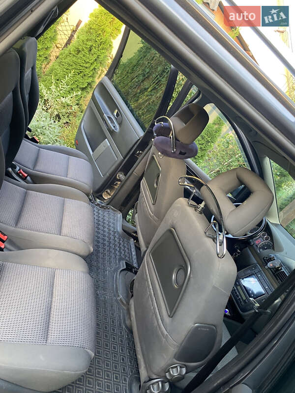 Минивэн Volkswagen Sharan 2005 в Перемышлянах