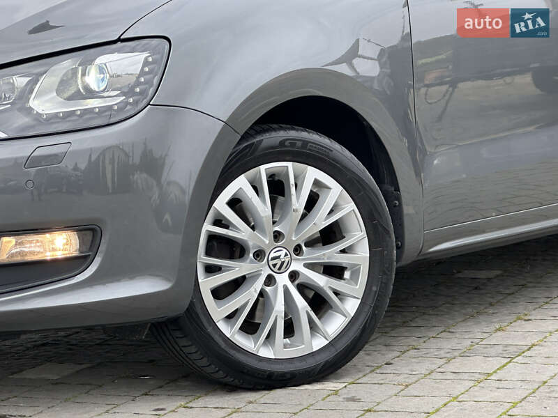 Минивэн Volkswagen Sharan 2015 в Дрогобыче