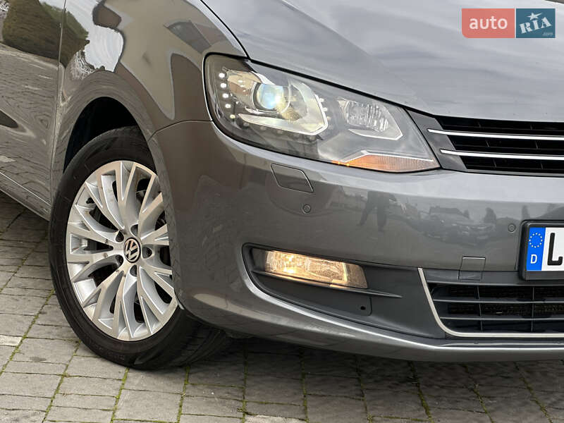 Минивэн Volkswagen Sharan 2015 в Дрогобыче