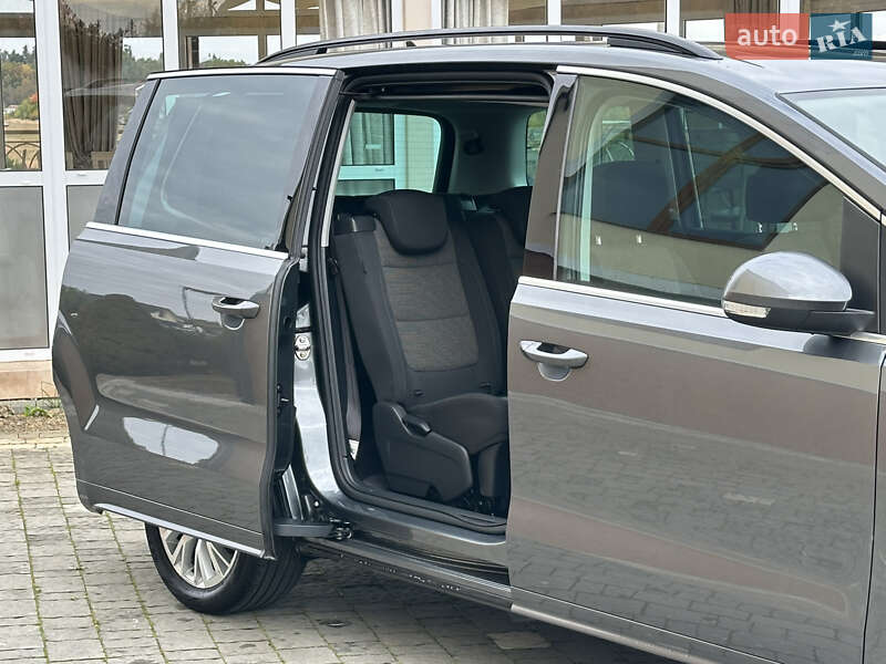Минивэн Volkswagen Sharan 2015 в Дрогобыче
