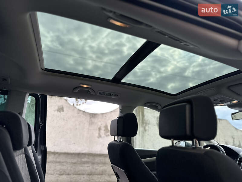 Минивэн Volkswagen Sharan 2015 в Дрогобыче