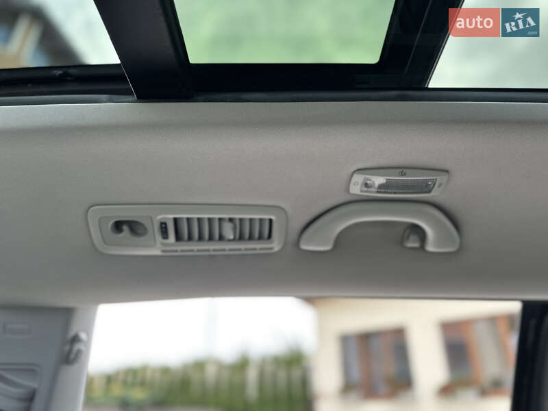 Минивэн Volkswagen Sharan 2015 в Дрогобыче