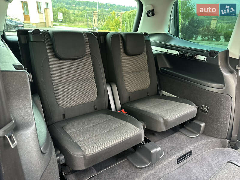 Минивэн Volkswagen Sharan 2015 в Дрогобыче