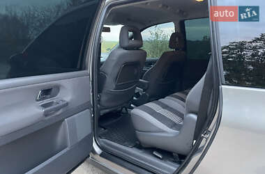 Минивэн Volkswagen Sharan 2009 в 