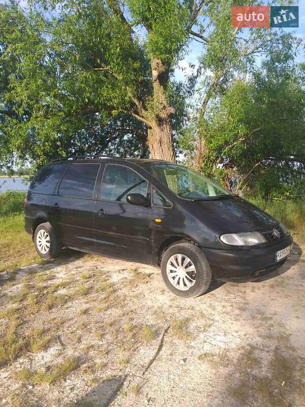 Мінівен Volkswagen Sharan 1996 в Калинівці