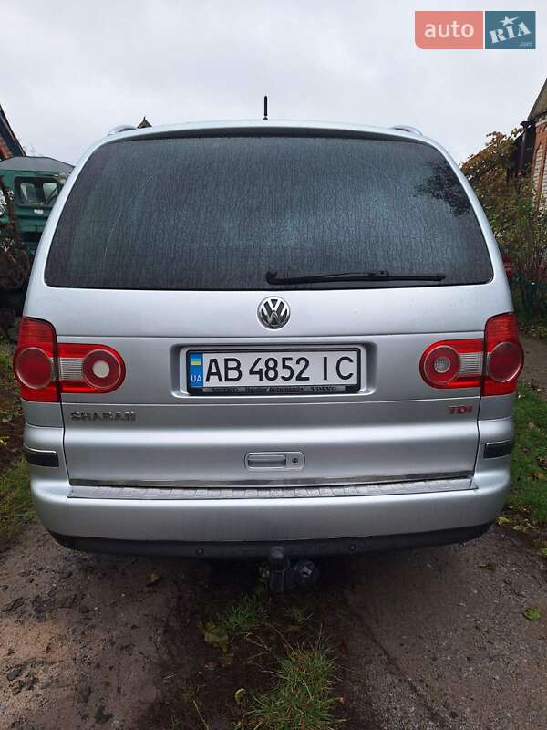 Минивэн Volkswagen Sharan 2004 в Виннице