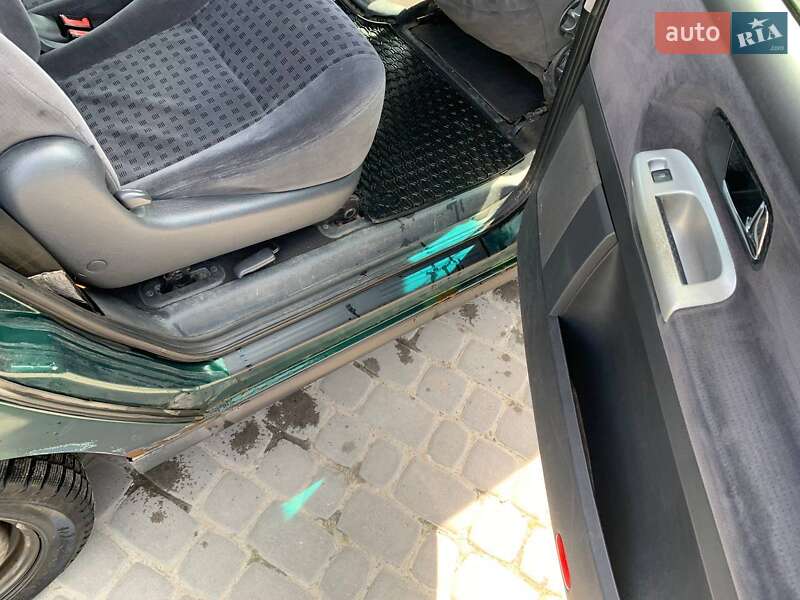 Минивэн Volkswagen Sharan 2002 в Львове фото 8 Минивэн Volkswagen Sharan 2002 в Львове