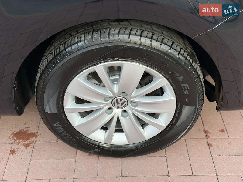 Минивэн Volkswagen Sharan 2014 в Ровно
